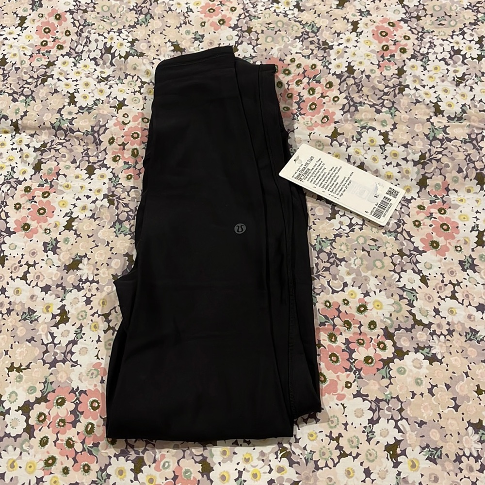 Brand New LuluLemon Base Pace HR Tight 28” Fleece